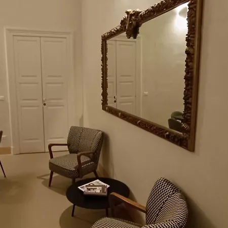 La Bella Volta - Elegant Rooms-3